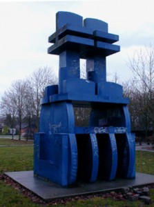 Skulptur "Blå skulptur" i Ellemarken, Gymnasievej 