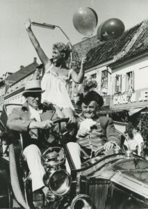 Vivi Bak og Vagn Bro ved karnevalet i Køge 1958.